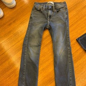 Abercrombie kids 9/10 slim jeans